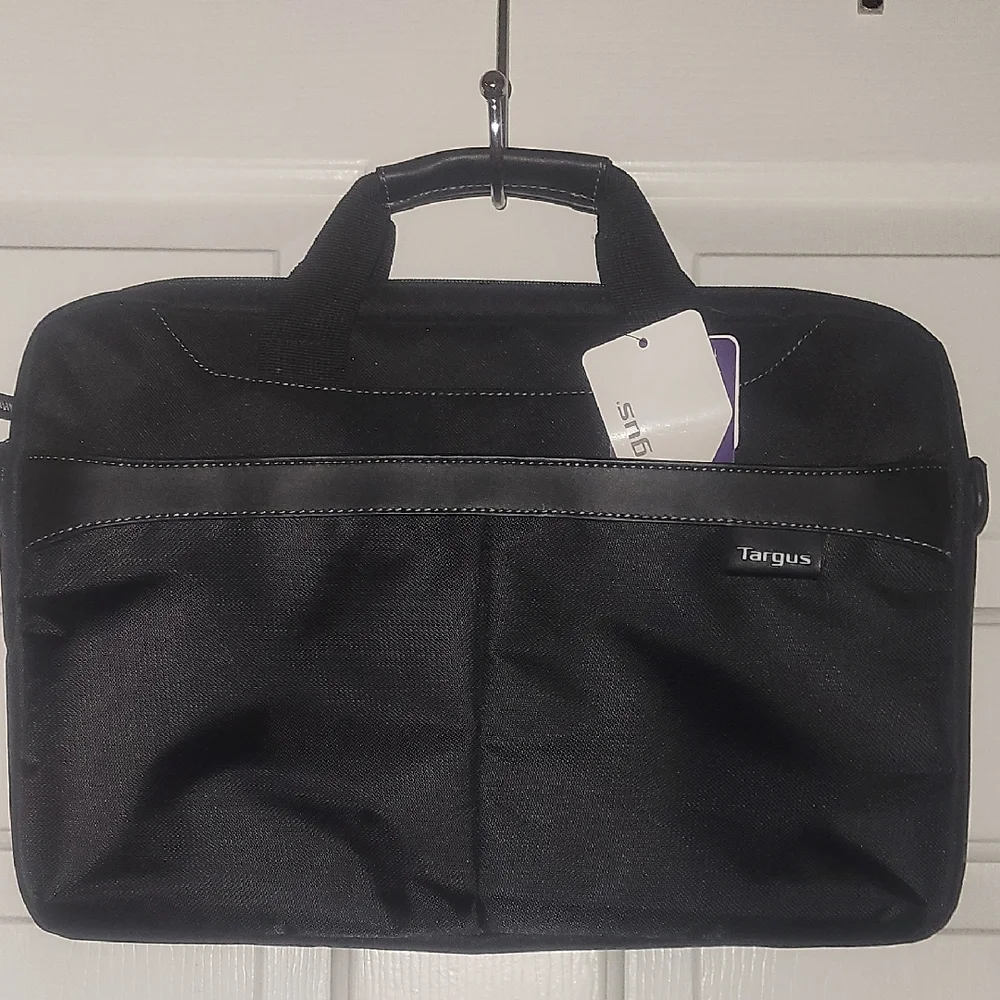 🛍Targus Black Men's Bag- business casual slipcase 15.6